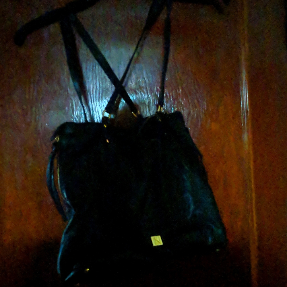 Kooba black leather purse tote NWOT, zip top